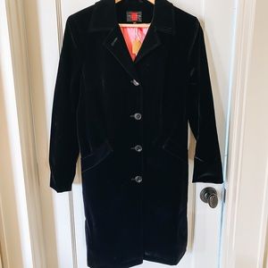 Gallery Petite Black Velvet Knee Length Coat with Hot Pink Shell